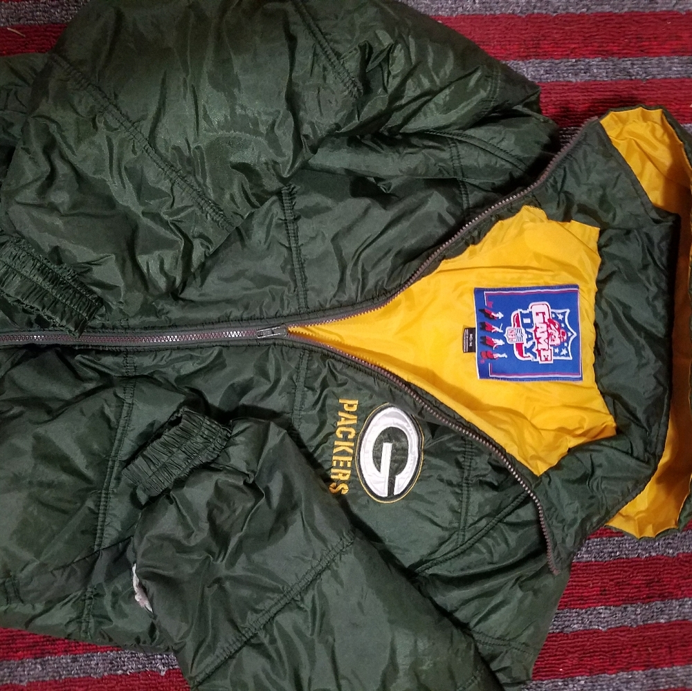 Men's medium Green Bay Packer coat